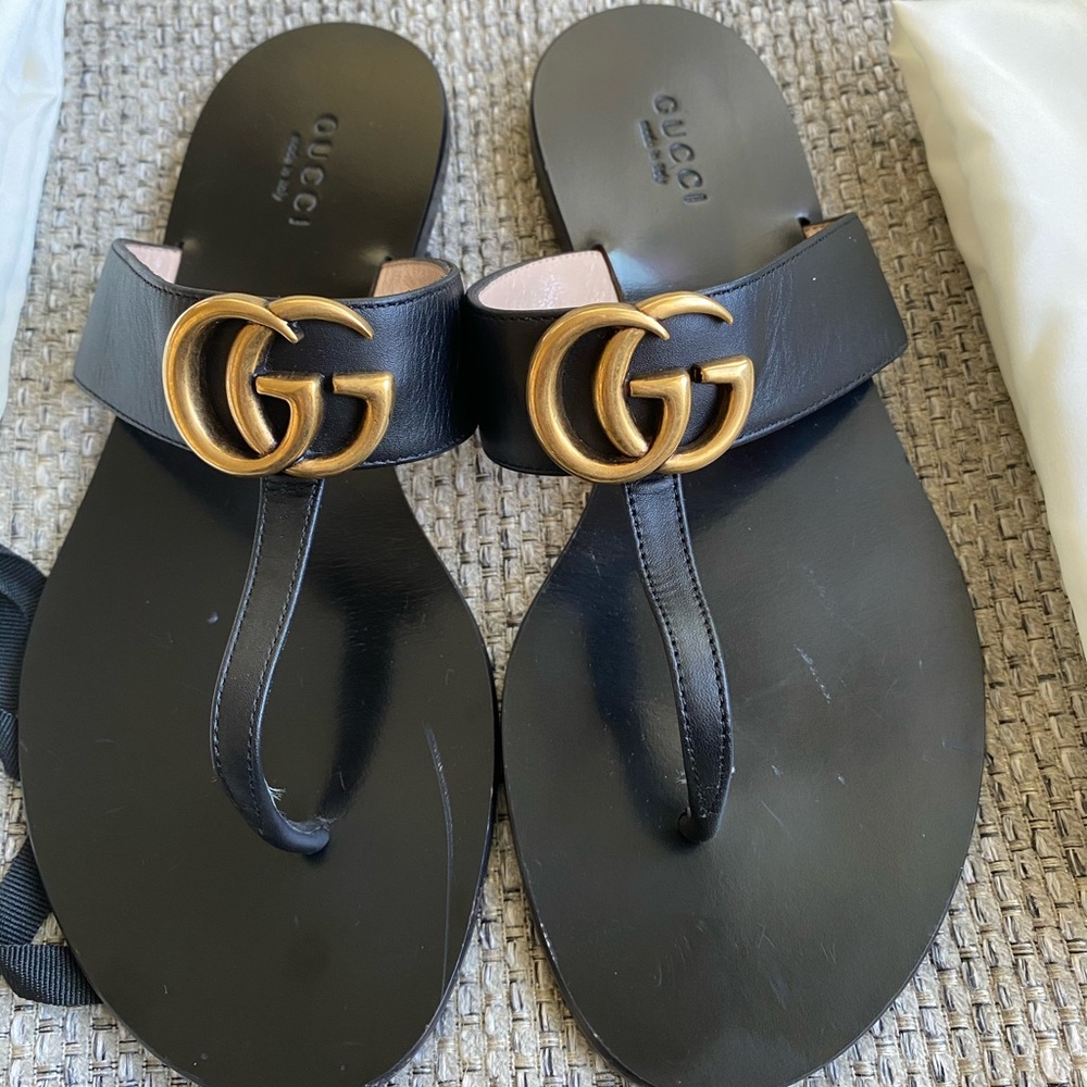 Authentic Gucci double G thong sandals - Picture 1 of 5